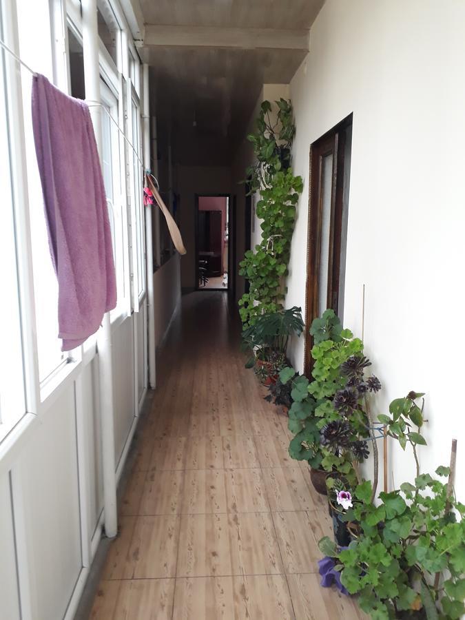 Guest House Nino Μπατούμι Εξωτερικό φωτογραφία