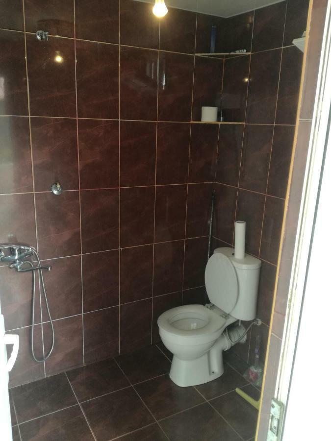 Guest House Nino Μπατούμι Εξωτερικό φωτογραφία